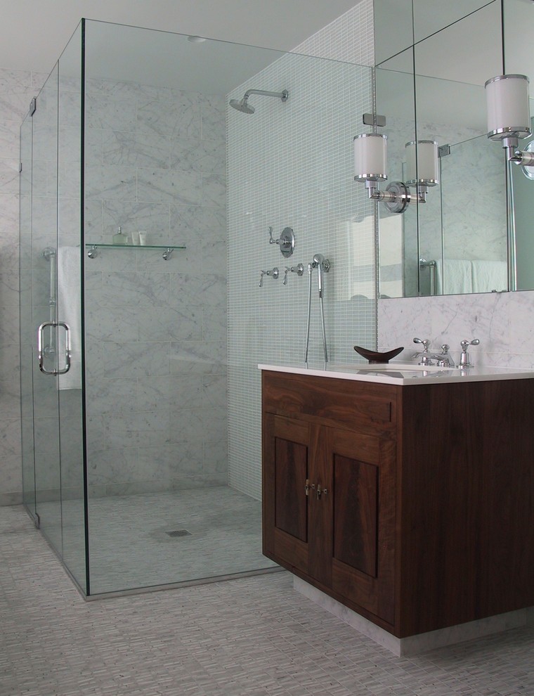 Inspiration for a contemporary bathroom in New York.