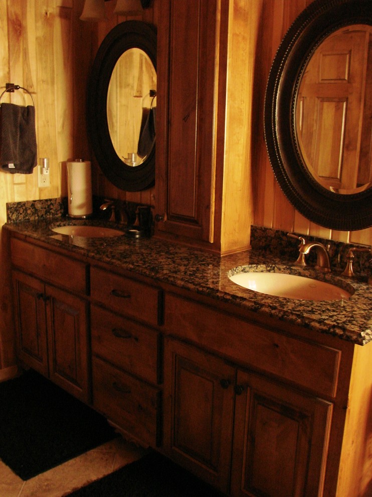 Example of a mountain style bathroom design in Minneapolis