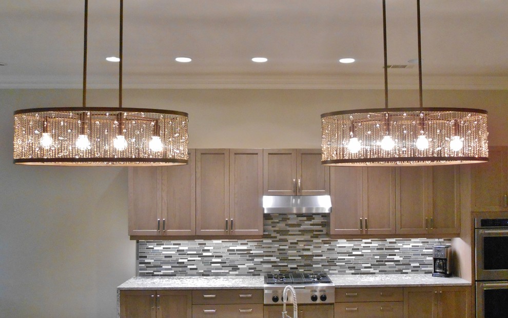 Transitional kitchen photo in Dallas