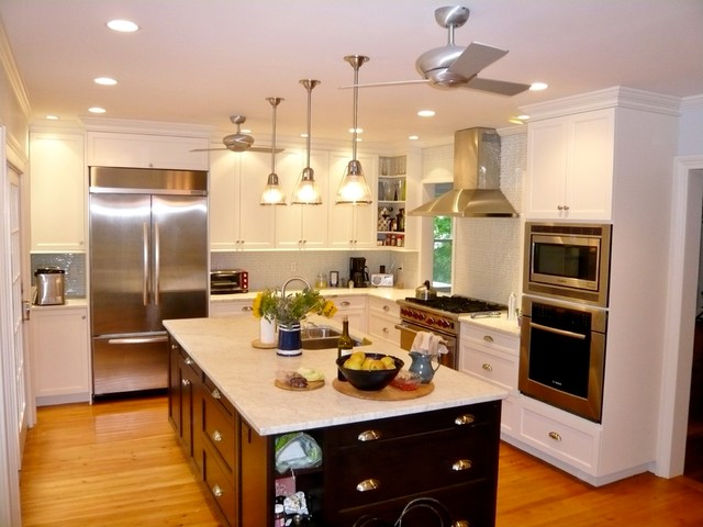 Kitchen traditional-kitchen