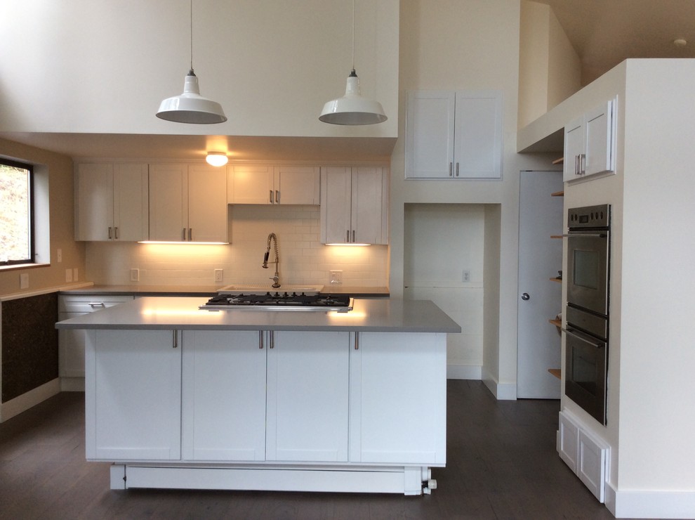 Kitchen shot before staging