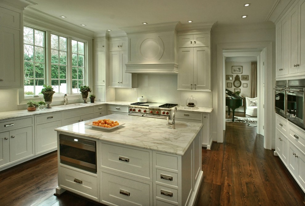 Photo of a traditional kitchen in Richmond.