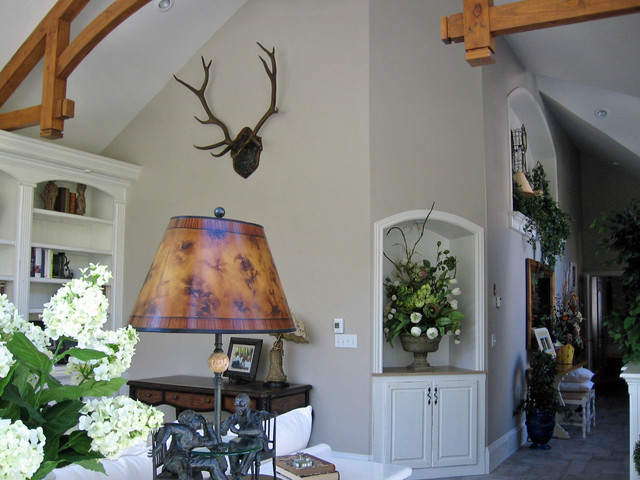 Parents retreat traditional-living-room