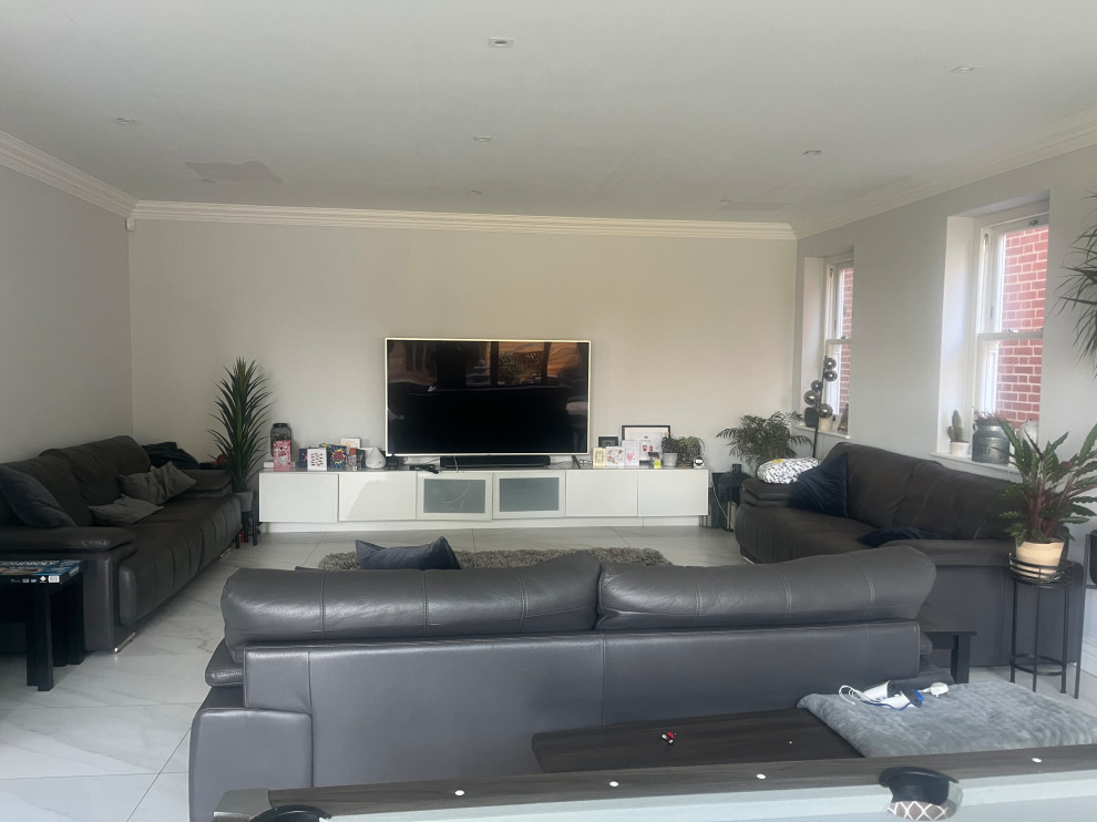 Modern Classic Living Room & Kitchen Refresh