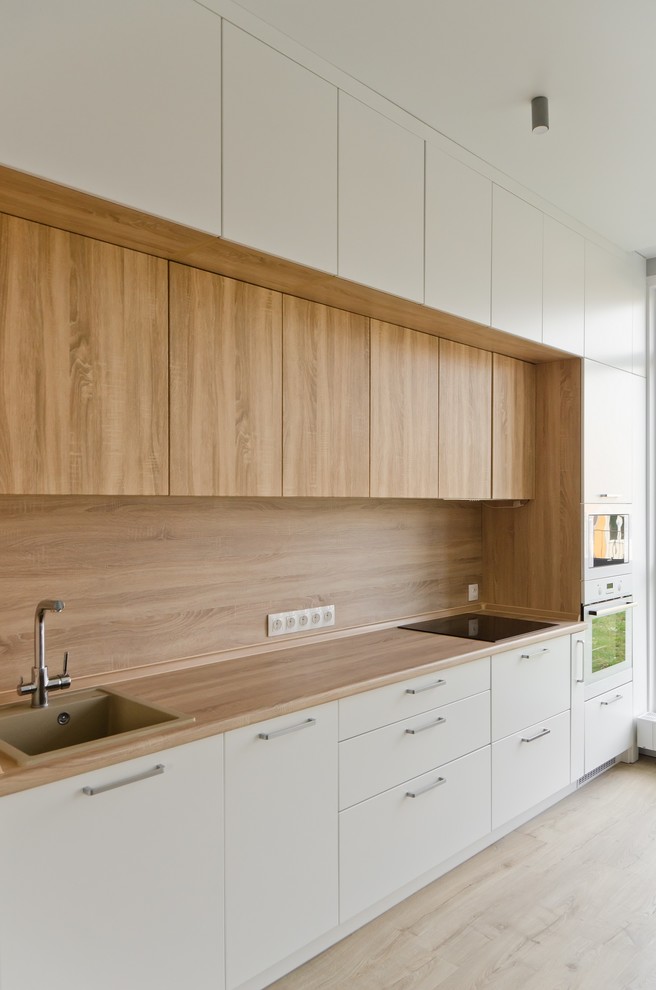 Белая кухня в скандинавском стиле на проспекте Весеннем.