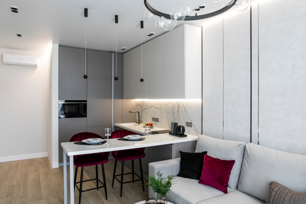 Однокомнатная квартира для молодой девушки. Ижевск, ЖК "Облака", 44 кв.м.