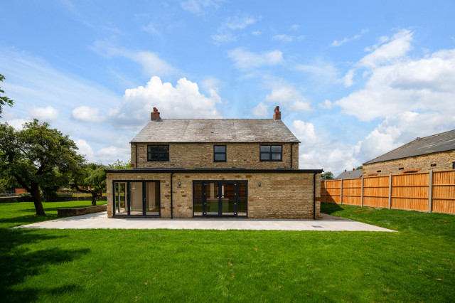 Barn Conversion contemporary-fasad