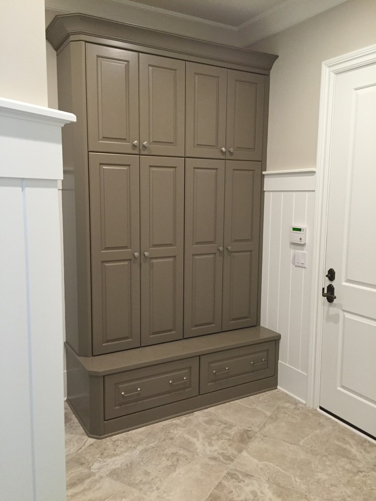 Mountain style laundry room photo in Charlotte