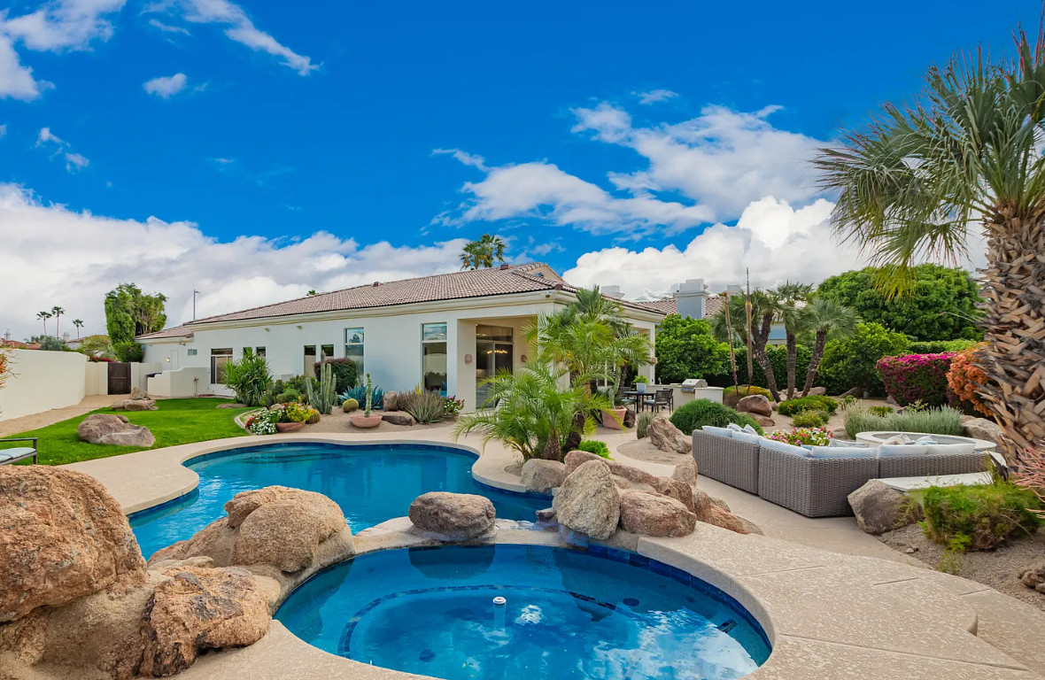 Neiman's Residence