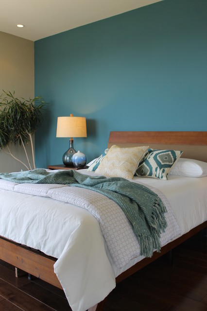  Teal  Blue Wall Ikat Pillows Seeded Glass Lamps Modern 