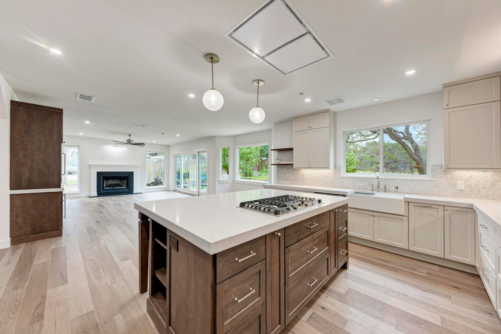 Inspiration for a transitional kitchen remodel in Austin
