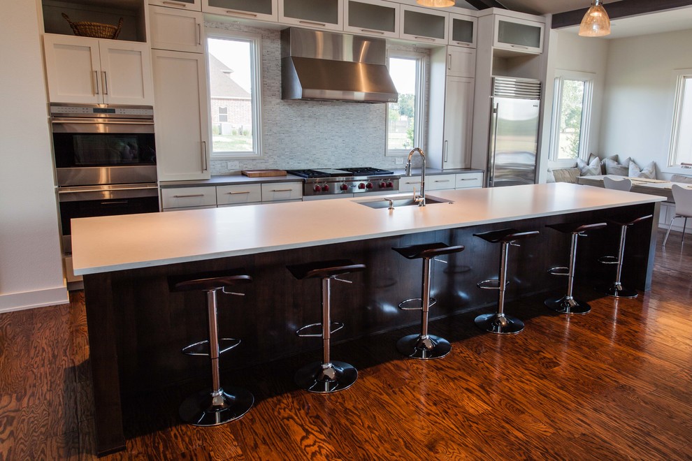 Kitchen - transitional kitchen idea