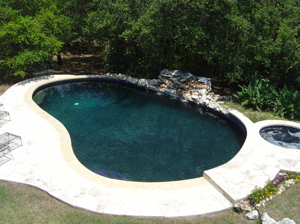 Inspiration for a modern pool remodel in Dallas