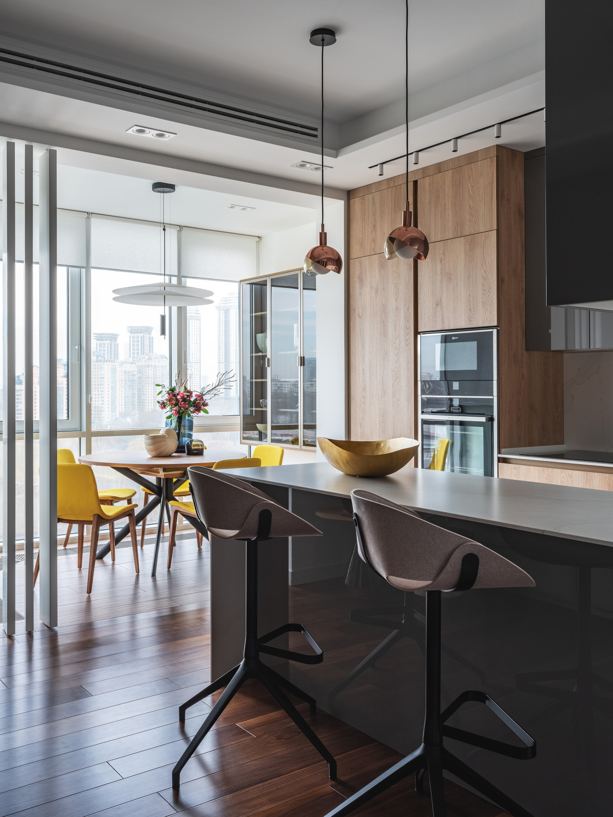 КВАРТИРА НА МОСФИЛЬМОВСКОЙ