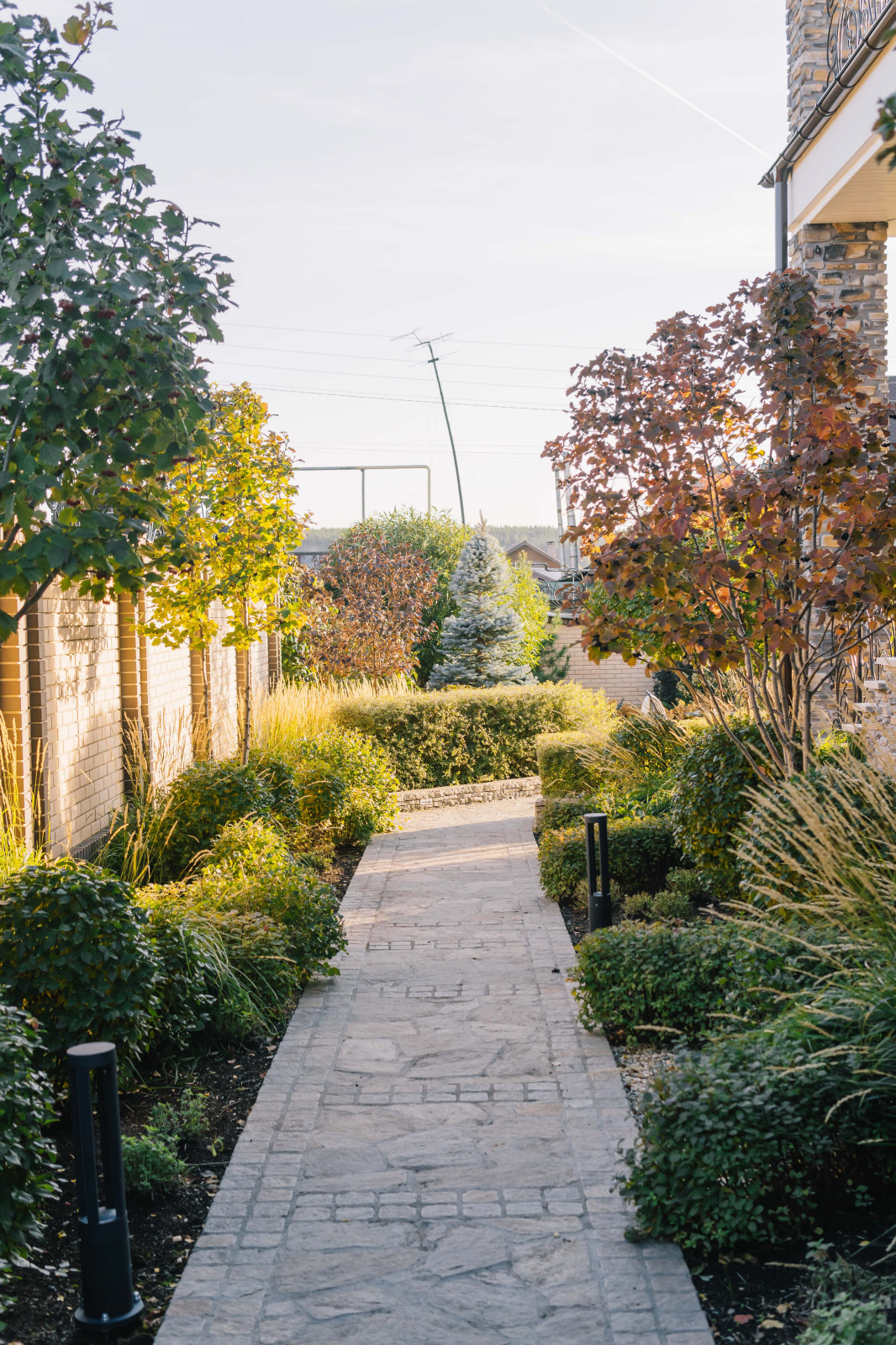 Сад с подпорными стенами