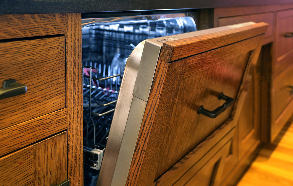 Inspiration for a craftsman kitchen remodel in Denver