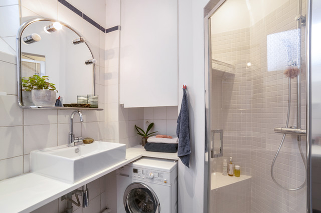 RENOVATION COMPLETE trendy-badevaerelse