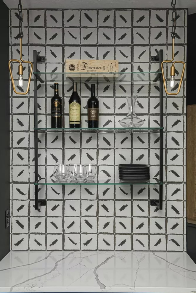 Idées déco pour une cave à vin contemporaine de taille moyenne avec un présentoir.