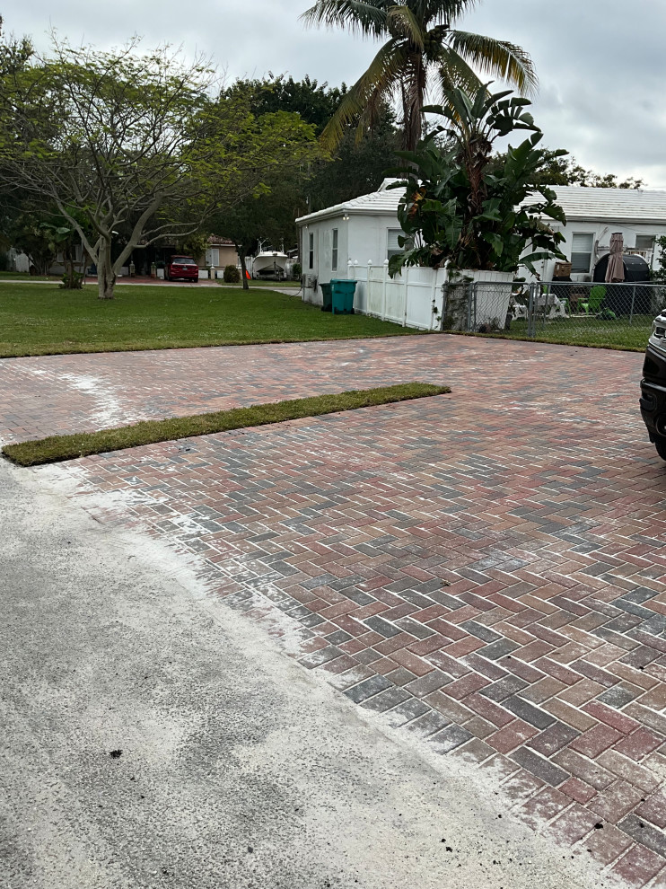 BISCAYNE DRIVEWAY