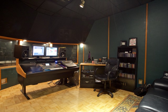 Recording Studio transitional
