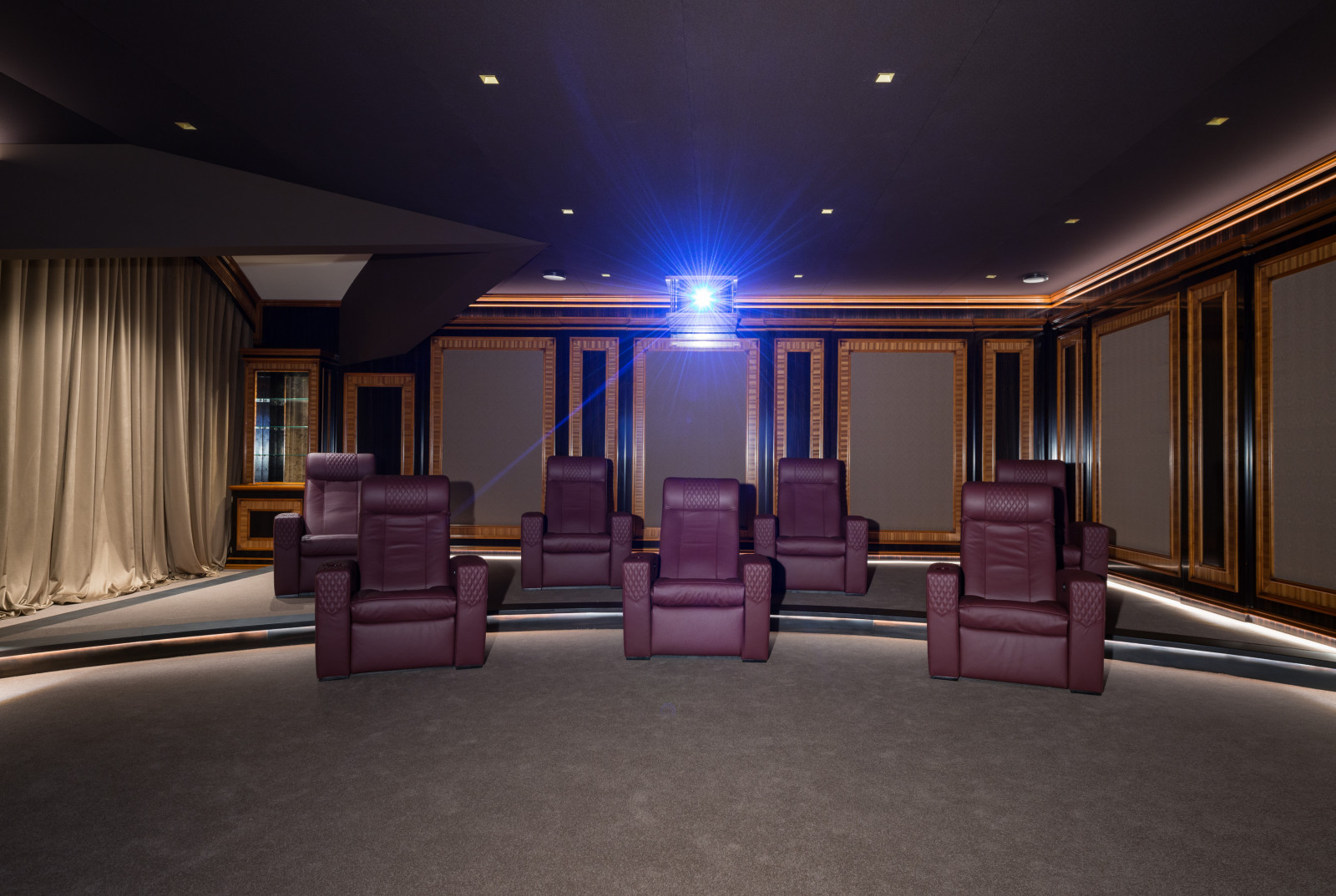 Домашний кинотеатр