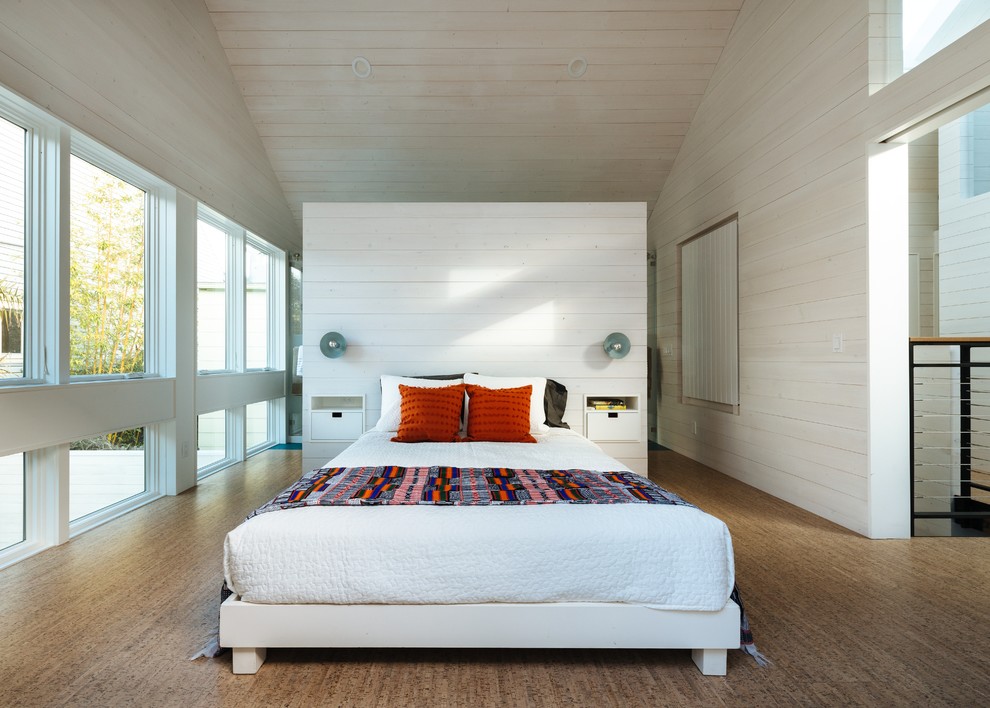 Inspiration for a contemporary master bedroom in San Francisco.