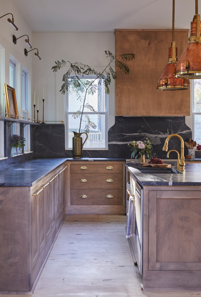 Mountain style kitchen photo in Atlanta