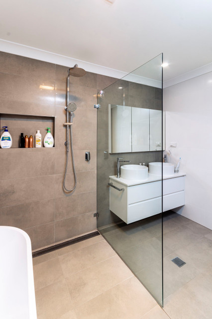 1st Story Parents Retreat | Canterbury bathroom