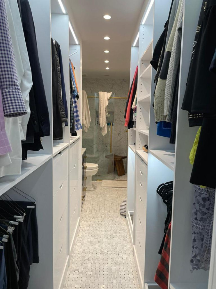 Optimizing Wardrobe Organization: Projects for Small White Walk-In
