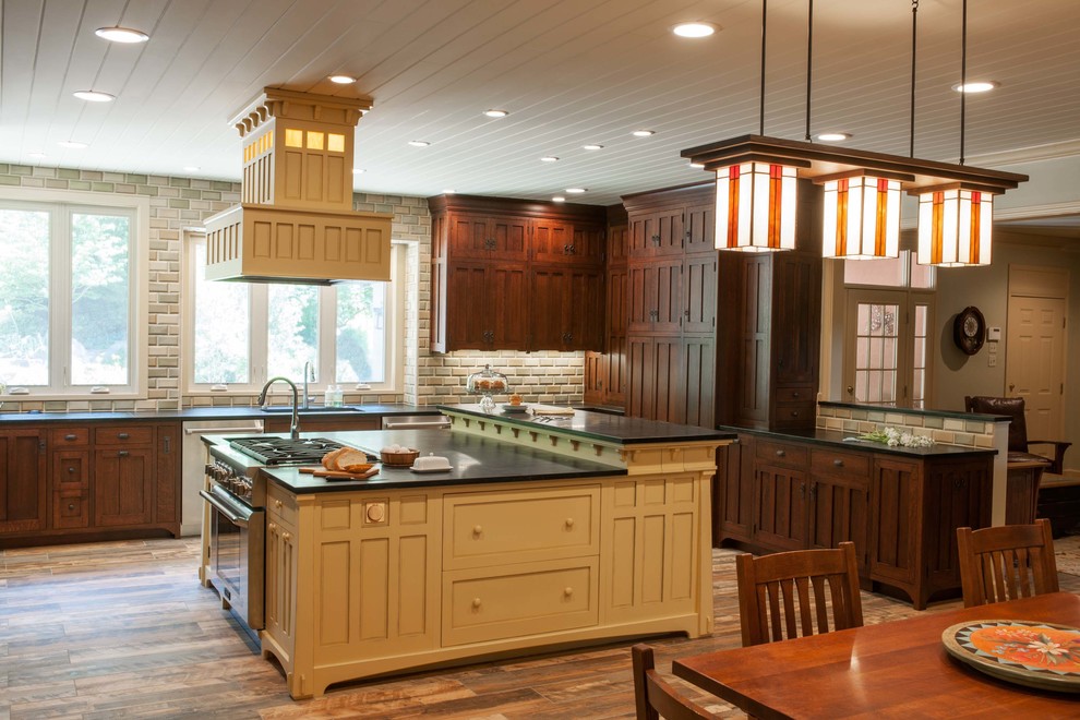 This is an example of an arts and crafts kitchen in Burlington.