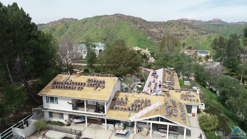 Roofing installation in Bell canyon