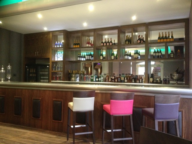 Colshaw Hall Cheshire modern-hemmabar