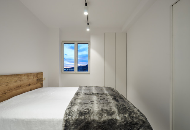 Sea Breezed contemporary-sovrum