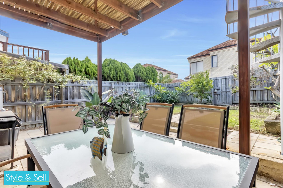 70's Ocean View Townhouse