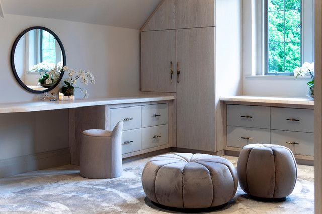 Elegant Ladies Luxury Dressing Room Modern