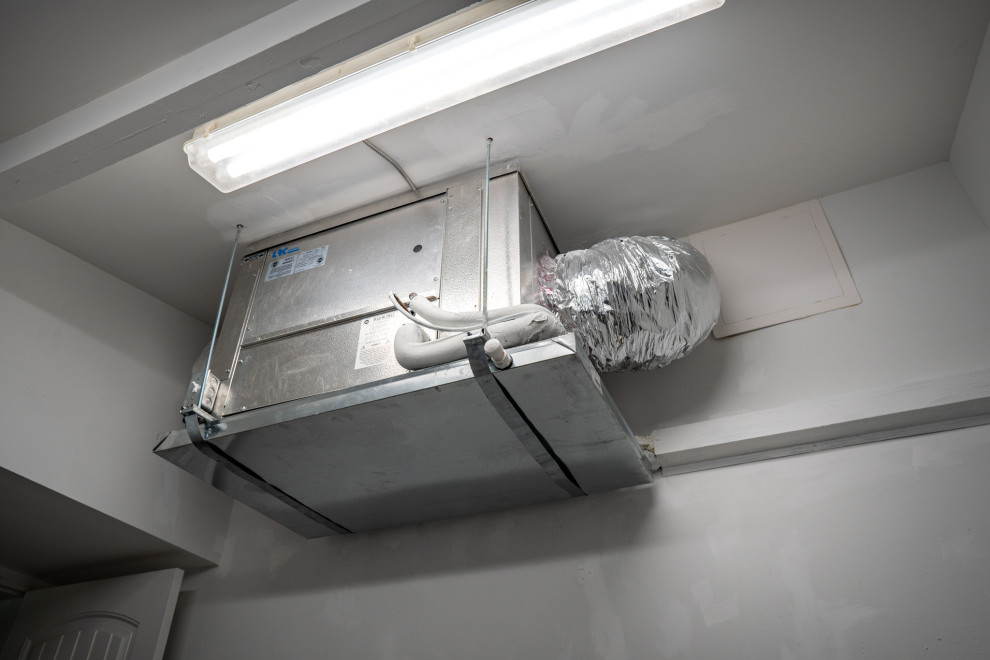 Modern Luxury Custom Wine Cellars SplitType Cooling Unit Modern