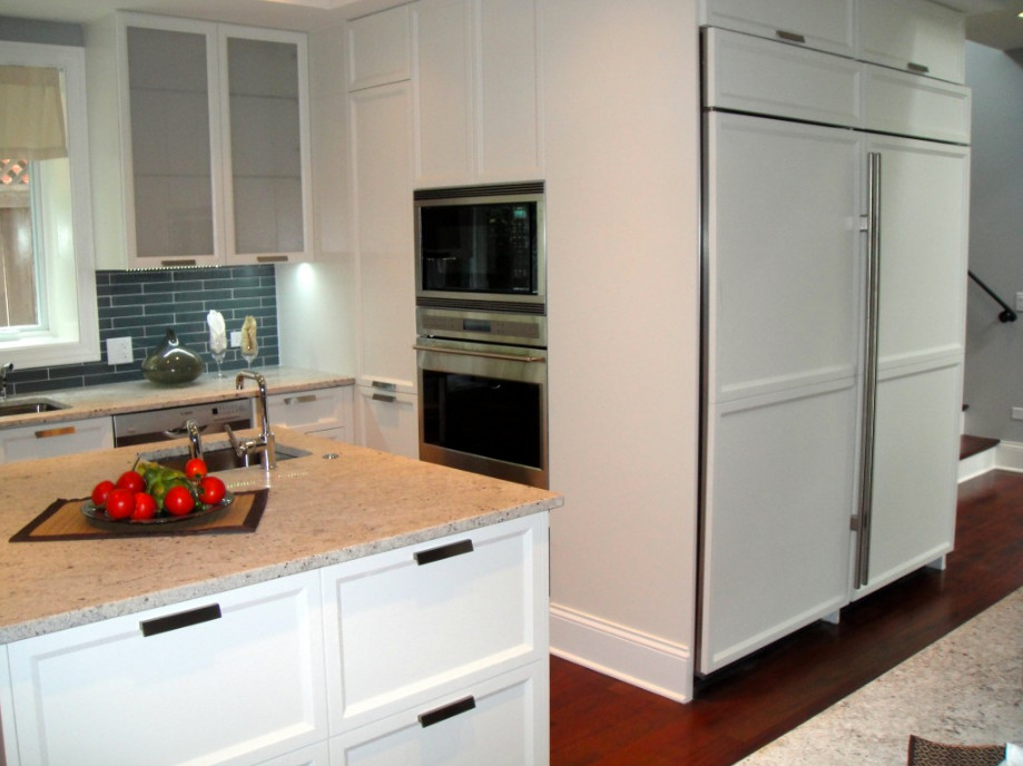Kitchen - kitchen idea in Chicago