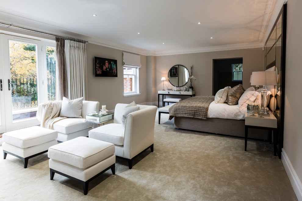 Inspiration for a transitional bedroom in Surrey.