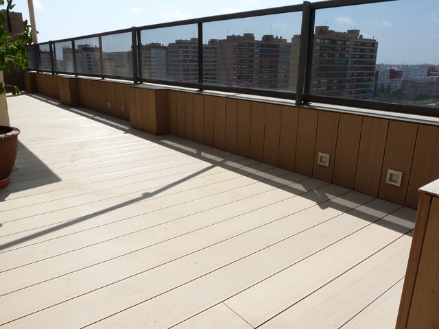 OFF THE WALL clasico-renovado-terraza-y-balcon