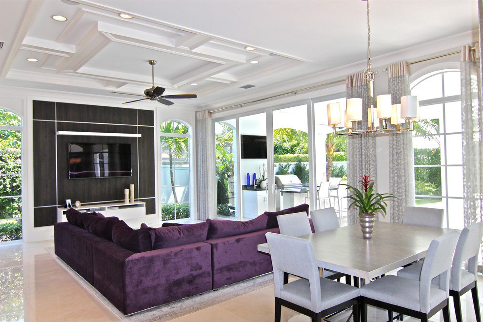 Home design - transitional home design idea in Miami