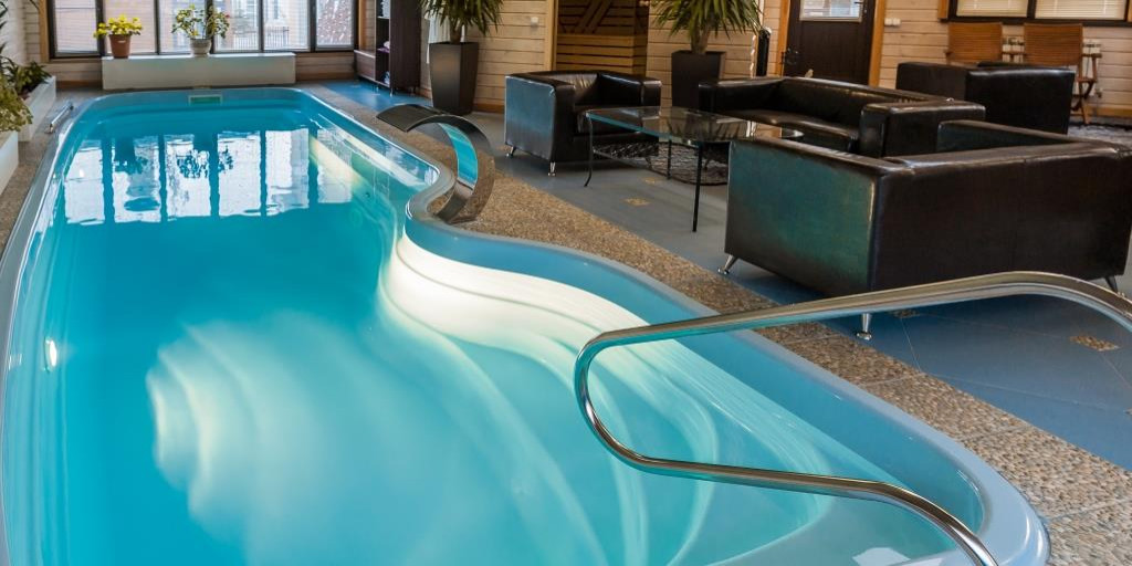 Бассейн в поселке Холм's (Челябинская область)