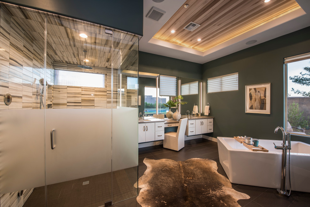 Inspiration for a transitional home design remodel in Phoenix
