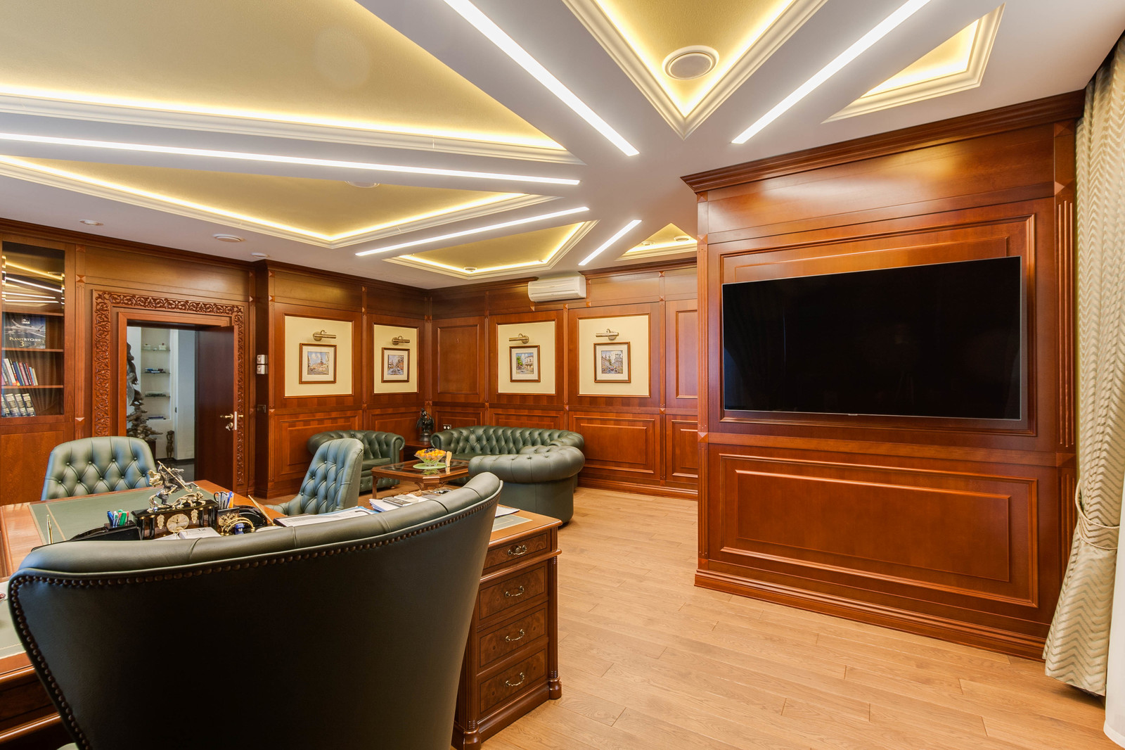 Кабинет в английском стиле