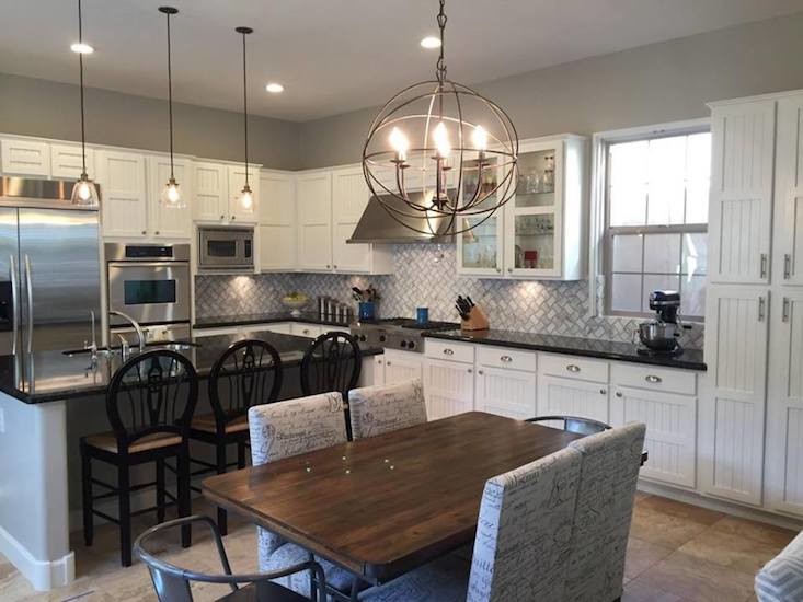 Transitional kitchen photo in Phoenix