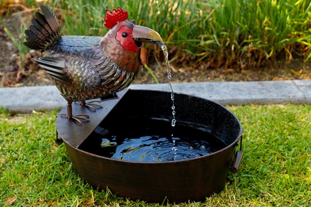 Alpine NCY296 Metal Rooster Fountain