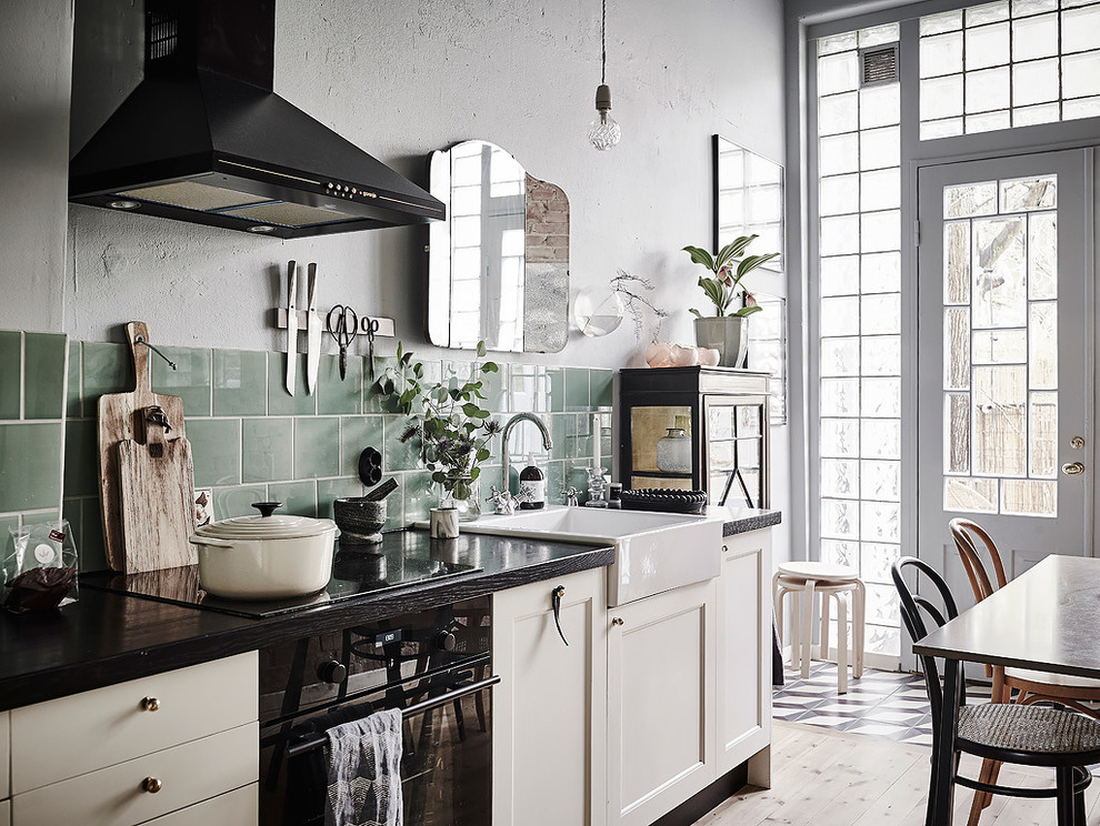 Design ideas for a victorian kitchen in Gothenburg.