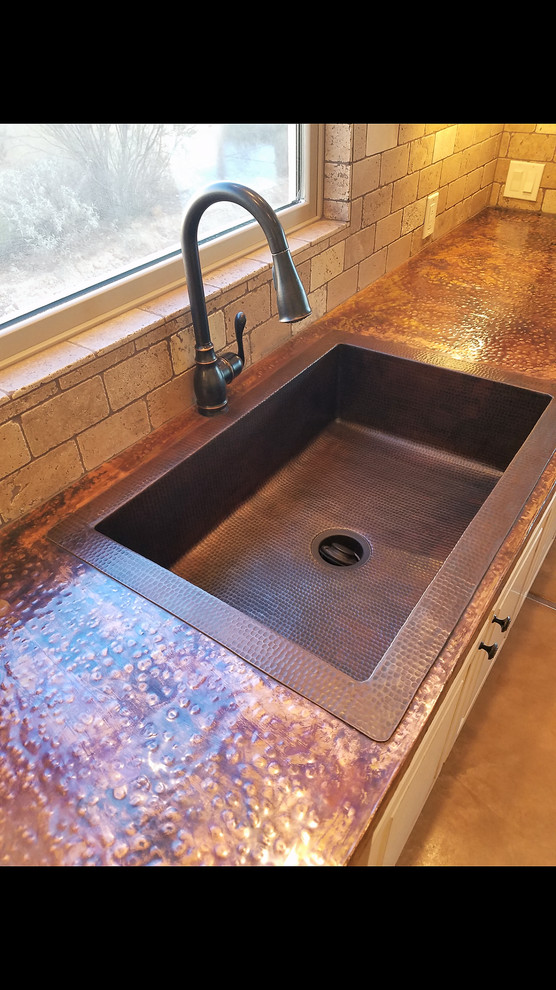 Kitchen - kitchen idea in Phoenix