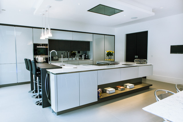 Kitchen contemporaneo-cocina