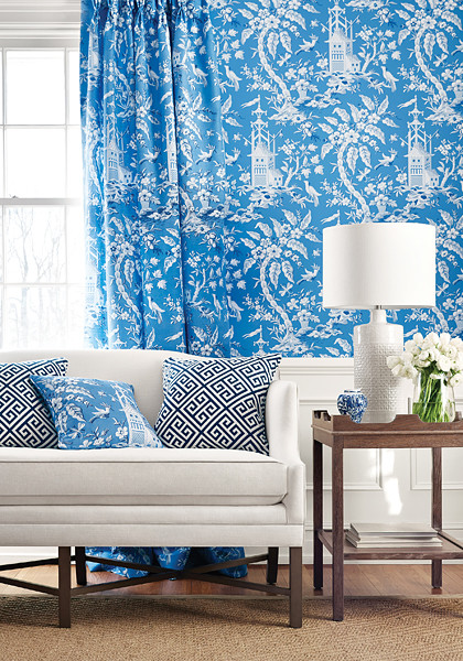 Коллекция тканей и обоев "Imperial Garden" от Thibaut