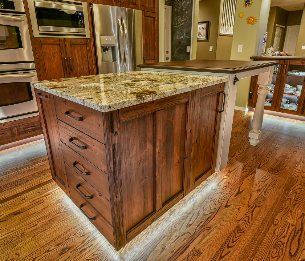 Mountain style home design photo in Denver